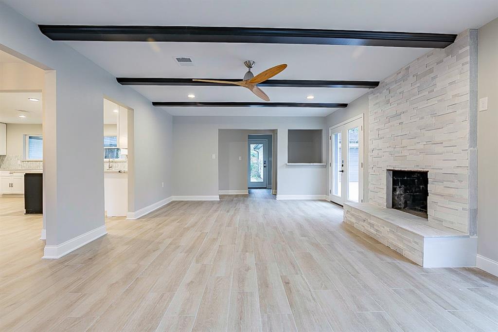 610 2 Walnut Bend Lane, Houston, Texas 77042, 4 Bedrooms Bedrooms, 4 Rooms Rooms,2 BathroomsBathrooms,Single-family,For Sale,Walnut Bend,78691608