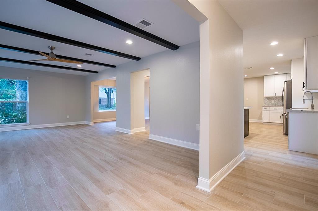 610 2 Walnut Bend Lane, Houston, Texas 77042, 4 Bedrooms Bedrooms, 4 Rooms Rooms,2 BathroomsBathrooms,Single-family,For Sale,Walnut Bend,78691608