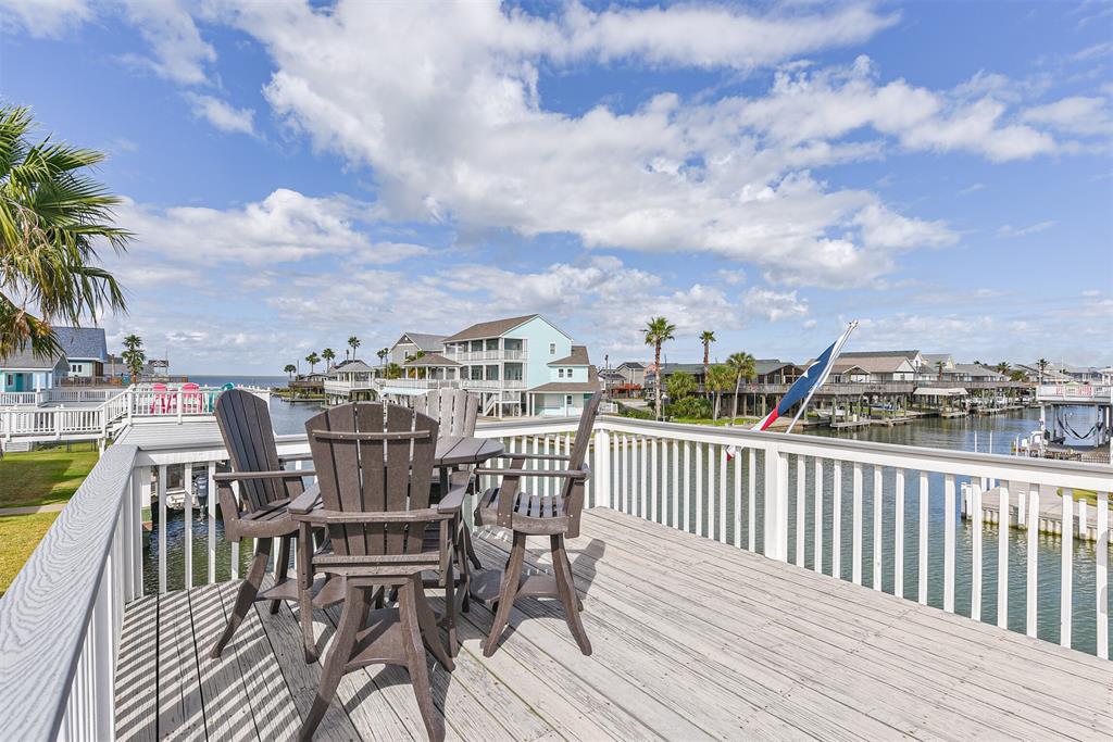 3811 1 Nueces Drive, Galveston, Texas 77554, 3 Bedrooms Bedrooms, 9 Rooms Rooms,2 BathroomsBathrooms,Single-family,For Sale,Nueces,77121327