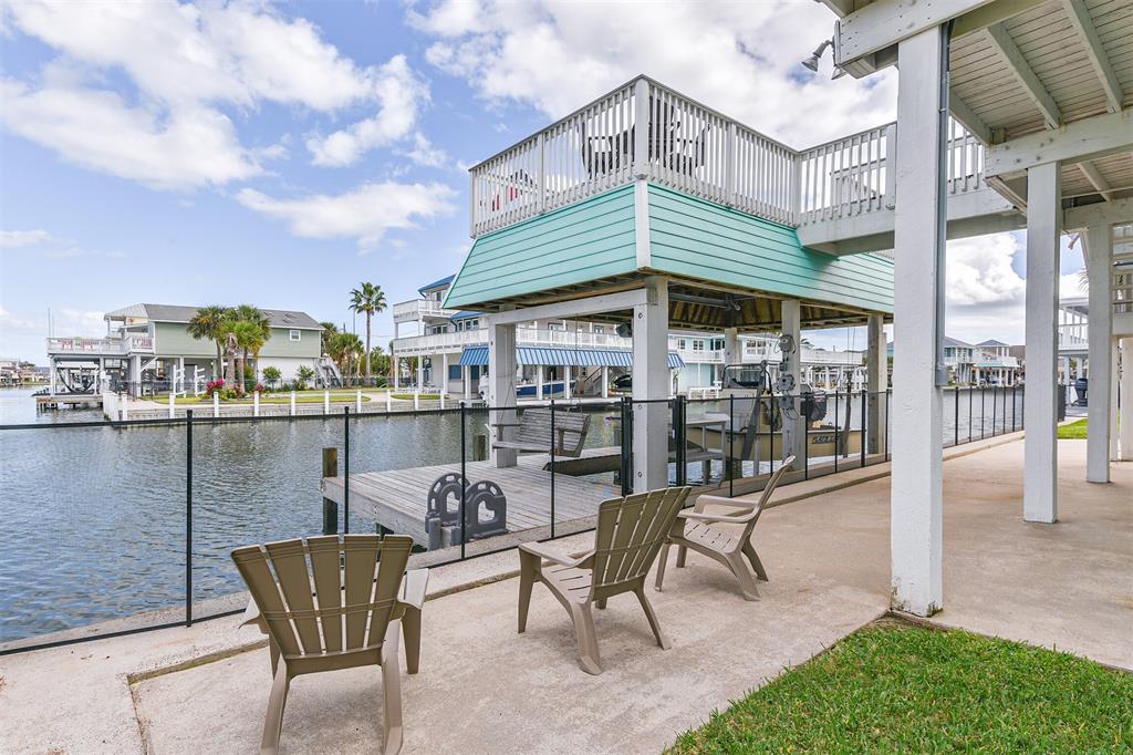 3811 1 Nueces Drive, Galveston, Texas 77554, 3 Bedrooms Bedrooms, 9 Rooms Rooms,2 BathroomsBathrooms,Single-family,For Sale,Nueces,77121327