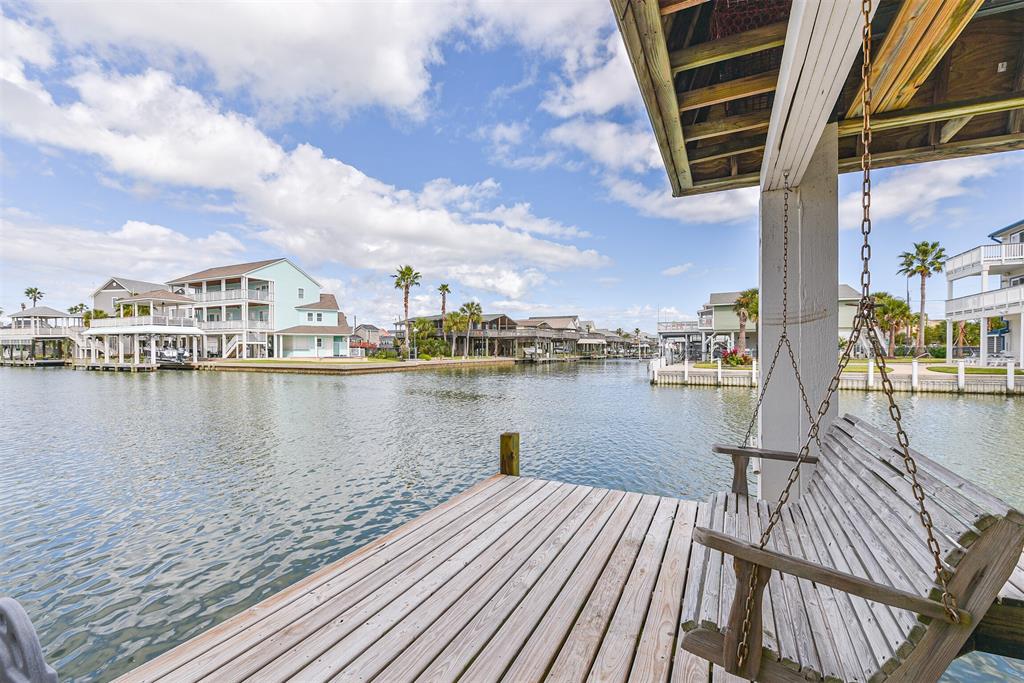 3811 1 Nueces Drive, Galveston, Texas 77554, 3 Bedrooms Bedrooms, 9 Rooms Rooms,2 BathroomsBathrooms,Single-family,For Sale,Nueces,77121327