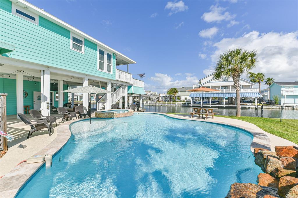 3811 1 Nueces Drive, Galveston, Texas 77554, 3 Bedrooms Bedrooms, 9 Rooms Rooms,2 BathroomsBathrooms,Single-family,For Sale,Nueces,77121327