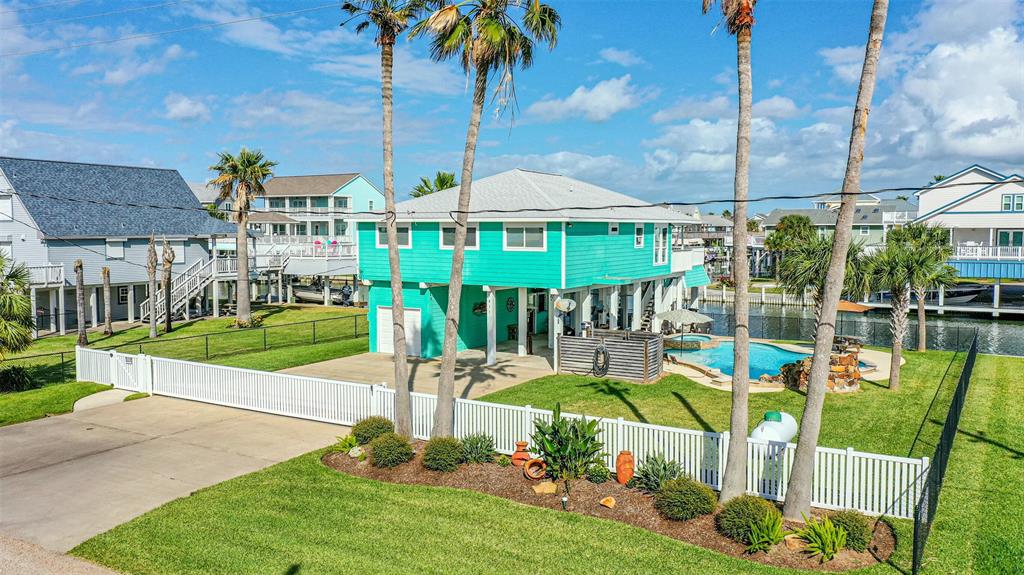 3811 1 Nueces Drive, Galveston, Texas 77554, 3 Bedrooms Bedrooms, 9 Rooms Rooms,2 BathroomsBathrooms,Single-family,For Sale,Nueces,77121327