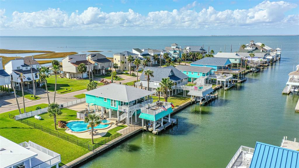 3811 1 Nueces Drive, Galveston, Texas 77554, 3 Bedrooms Bedrooms, 9 Rooms Rooms,2 BathroomsBathrooms,Single-family,For Sale,Nueces,77121327