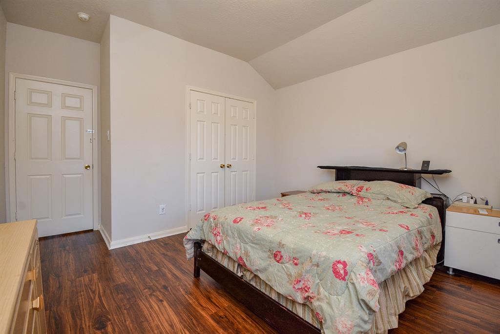 15119 2 Fragrant Pine Lane, Houston, Texas 77049, 4 Bedrooms Bedrooms, 10 Rooms Rooms,2 BathroomsBathrooms,Single-family,For Sale,Fragrant Pine,67521242