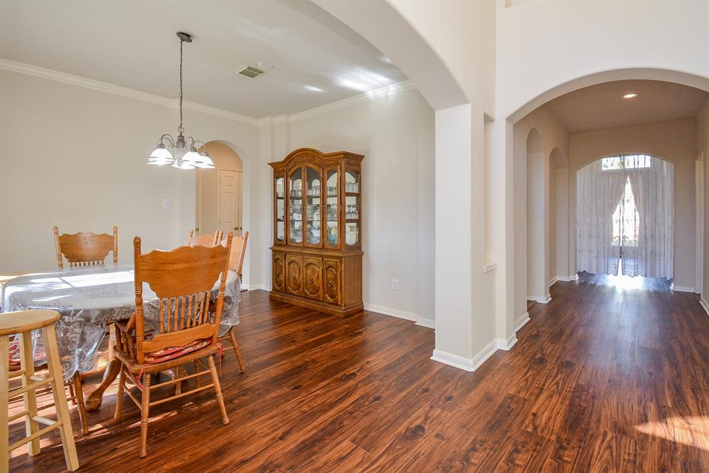 15119 2 Fragrant Pine Lane, Houston, Texas 77049, 4 Bedrooms Bedrooms, 10 Rooms Rooms,2 BathroomsBathrooms,Single-family,For Sale,Fragrant Pine,67521242