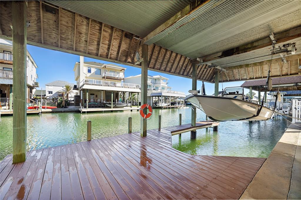 410 1 Westerly Drive, Tiki Island, Texas 77554, 3 Bedrooms Bedrooms, 6 Rooms Rooms,2 BathroomsBathrooms,Single-family,For Sale,Westerly,73393124