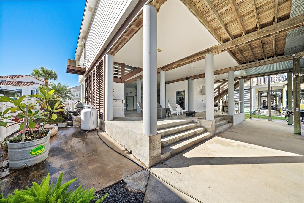 410 1 Westerly Drive, Tiki Island, Texas 77554, 3 Bedrooms Bedrooms, 6 Rooms Rooms,2 BathroomsBathrooms,Single-family,For Sale,Westerly,73393124