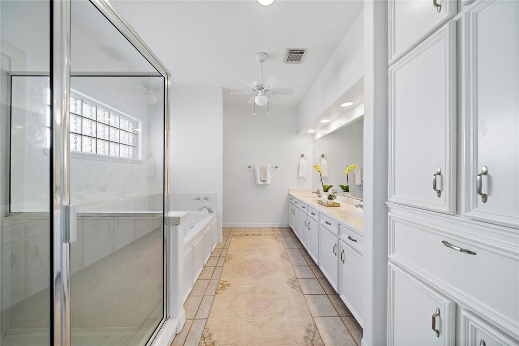 410 1 Westerly Drive, Tiki Island, Texas 77554, 3 Bedrooms Bedrooms, 6 Rooms Rooms,2 BathroomsBathrooms,Single-family,For Sale,Westerly,73393124