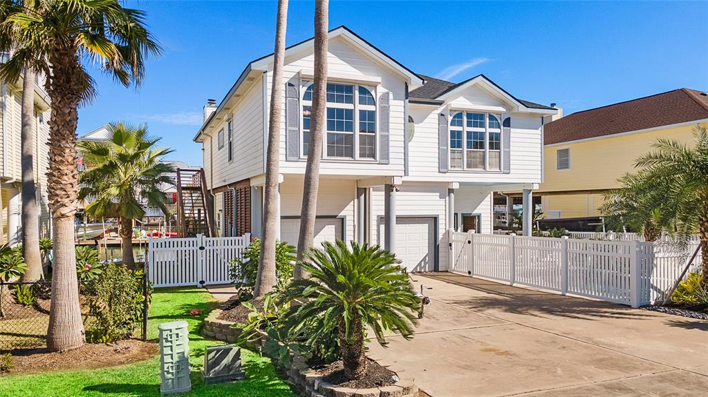 410 1 Westerly Drive, Tiki Island, Texas 77554, 3 Bedrooms Bedrooms, 6 Rooms Rooms,2 BathroomsBathrooms,Single-family,For Sale,Westerly,73393124