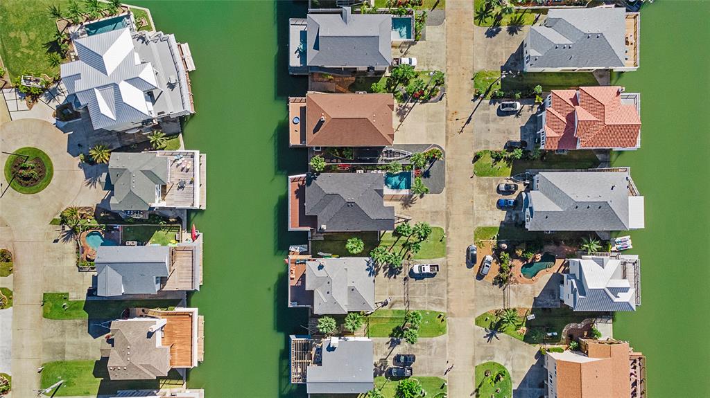 410 1 Westerly Drive, Tiki Island, Texas 77554, 3 Bedrooms Bedrooms, 6 Rooms Rooms,2 BathroomsBathrooms,Single-family,For Sale,Westerly,73393124