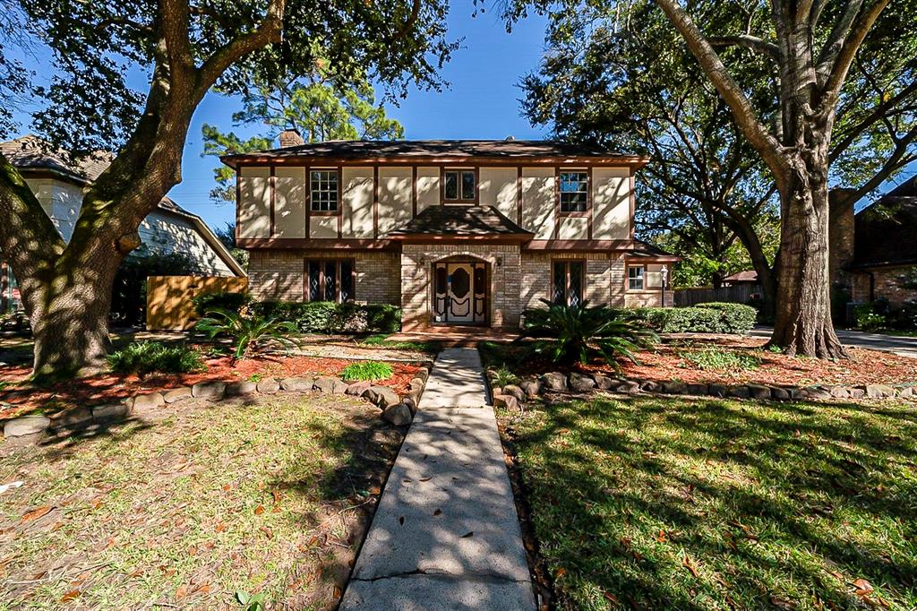 13318 2 Holston Hills Drive, Houston, Texas 77069, 3 Bedrooms Bedrooms, 3 Rooms Rooms,2 BathroomsBathrooms,Single-family,For Sale,Holston Hills,61083394
