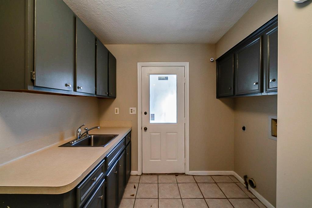 13318 2 Holston Hills Drive, Houston, Texas 77069, 3 Bedrooms Bedrooms, 3 Rooms Rooms,2 BathroomsBathrooms,Single-family,For Sale,Holston Hills,61083394