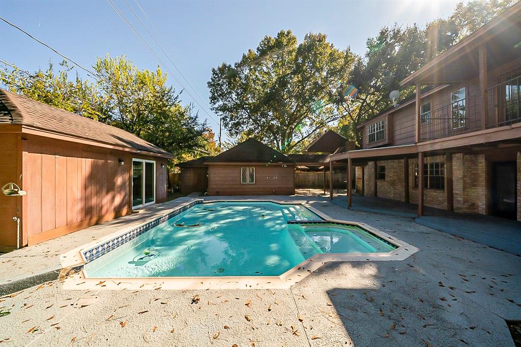 13318 2 Holston Hills Drive, Houston, Texas 77069, 3 Bedrooms Bedrooms, 3 Rooms Rooms,2 BathroomsBathrooms,Single-family,For Sale,Holston Hills,61083394