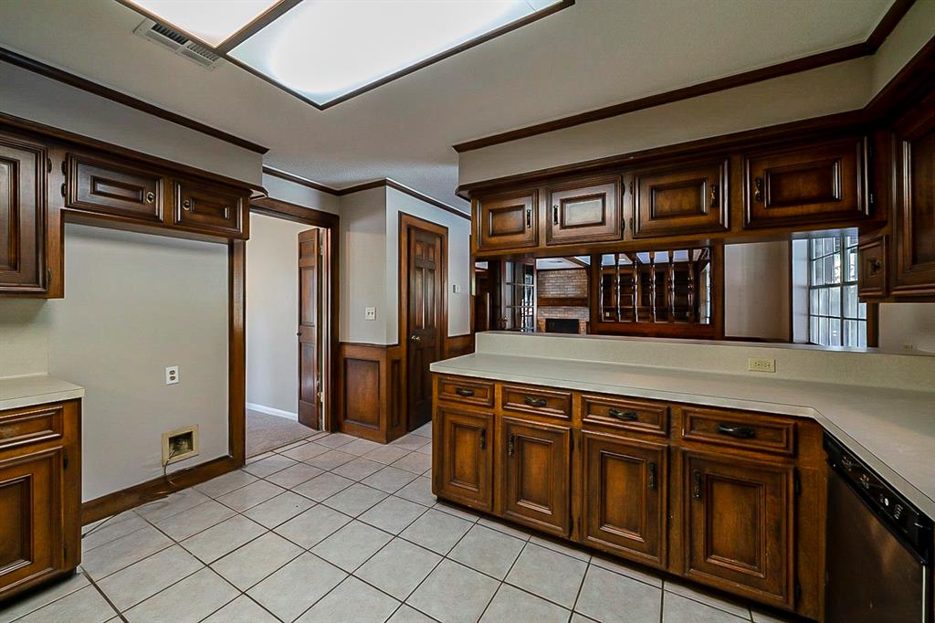13318 2 Holston Hills Drive, Houston, Texas 77069, 3 Bedrooms Bedrooms, 3 Rooms Rooms,2 BathroomsBathrooms,Single-family,For Sale,Holston Hills,61083394
