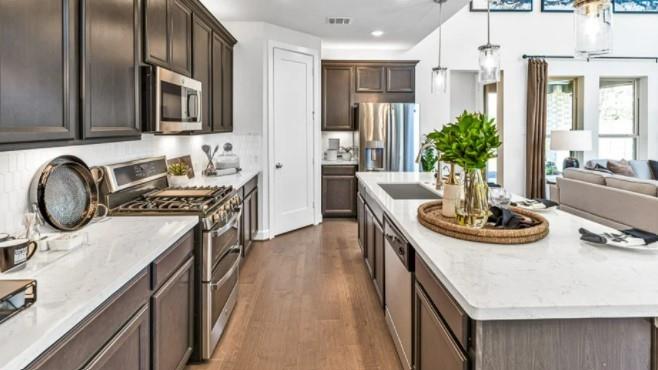 235 2 Christine Manor Drive, Montgomery, Texas 77316, 5 Bedrooms Bedrooms, 11 Rooms Rooms,4 BathroomsBathrooms,Single-family,For Sale,Christine Manor,89163327