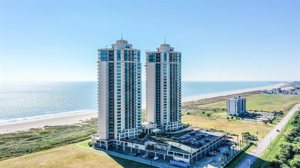 801 Beach Drive, Galveston, Texas 77550, 3 Bedrooms Bedrooms, 7 Rooms Rooms,2 BathroomsBathrooms,Mid/hi-rise Condo,For Sale,PALISADE PALMS,Beach,14641474