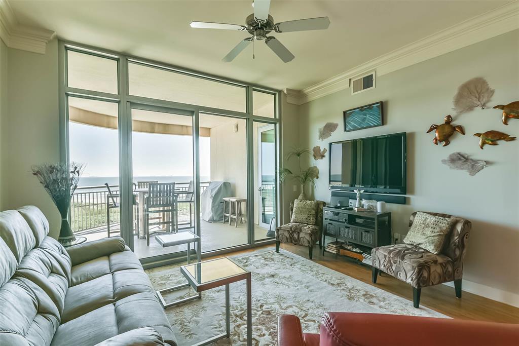 801 Beach Drive, Galveston, Texas 77550, 3 Bedrooms Bedrooms, 7 Rooms Rooms,2 BathroomsBathrooms,Mid/hi-rise Condo,For Sale,PALISADE PALMS,Beach,14641474