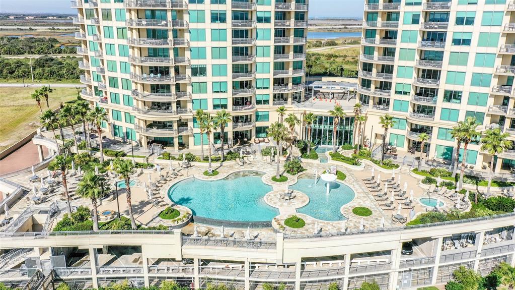 801 Beach Drive, Galveston, Texas 77550, 3 Bedrooms Bedrooms, 7 Rooms Rooms,2 BathroomsBathrooms,Mid/hi-rise Condo,For Sale,PALISADE PALMS,Beach,14641474