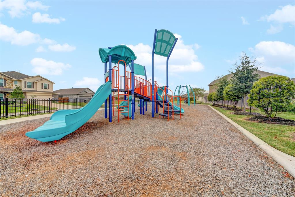 10413 1 Mount Winchell Drive, Iowa Colony, Texas 77583, 3 Bedrooms Bedrooms, 9 Rooms Rooms,2 BathroomsBathrooms,Single-family,For Sale,Mount Winchell,64298256