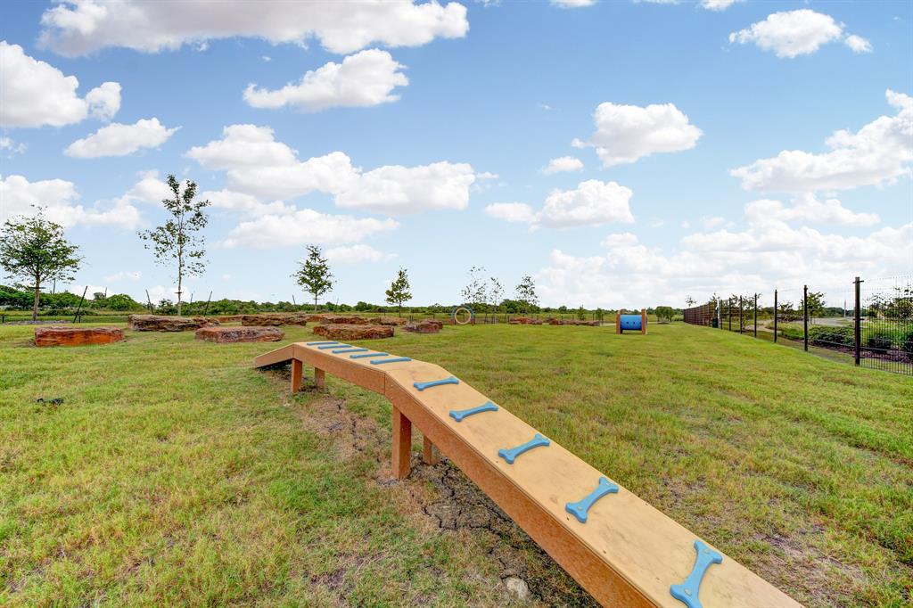 10413 1 Mount Winchell Drive, Iowa Colony, Texas 77583, 3 Bedrooms Bedrooms, 9 Rooms Rooms,2 BathroomsBathrooms,Single-family,For Sale,Mount Winchell,64298256