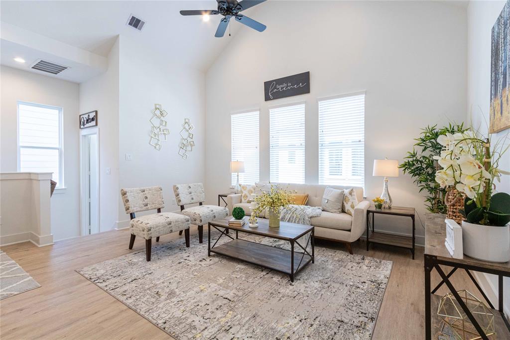 2518 2 Terry Street, Houston, Texas 77009, 3 Bedrooms Bedrooms, 6 Rooms Rooms,2 BathroomsBathrooms,Single-family,For Sale,Terry,58075272