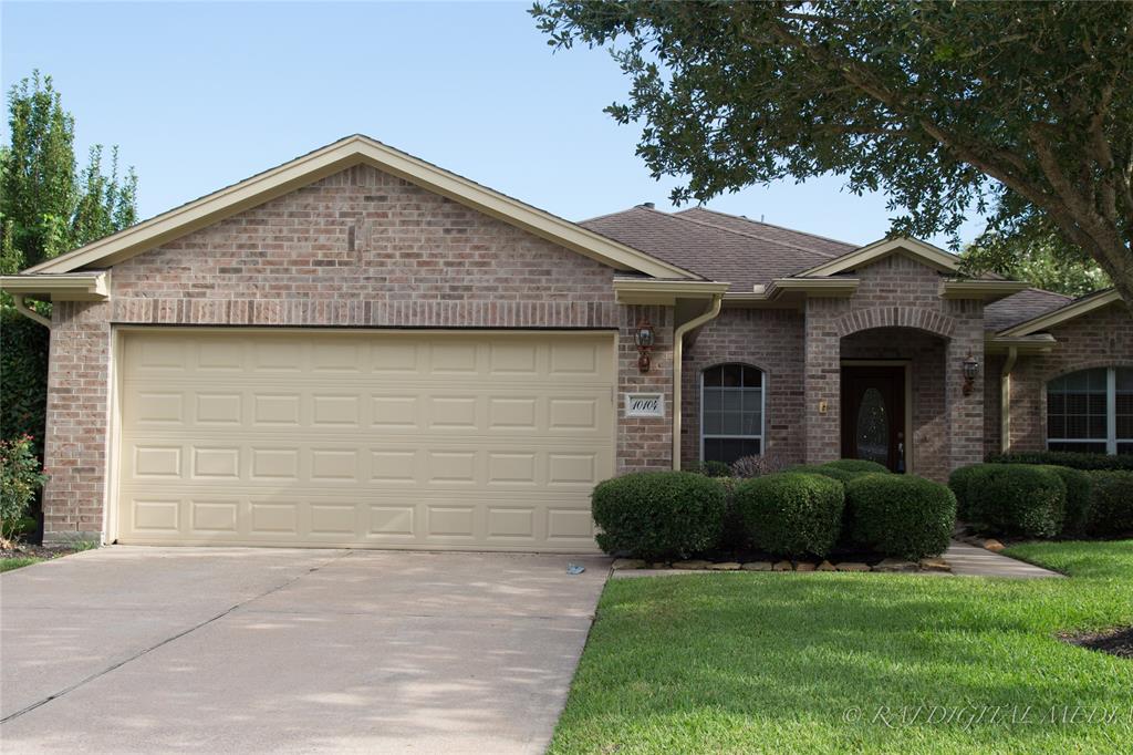 10104 FOREST SPRING Lane, Pearland, TX 77584