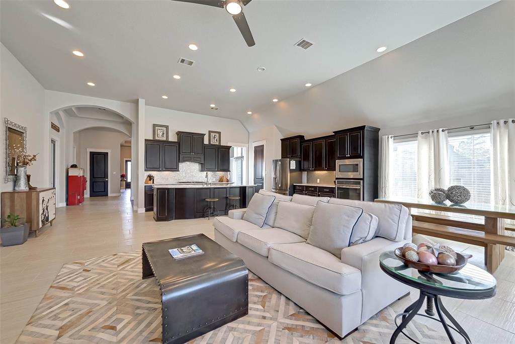 110 1 Verismo Court, Montgomery, Texas 77316, 4 Bedrooms Bedrooms, 9 Rooms Rooms,3 BathroomsBathrooms,Single-family,For Sale,Verismo,79784017