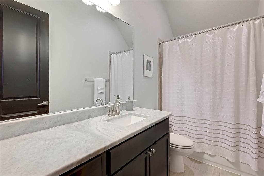 110 1 Verismo Court, Montgomery, Texas 77316, 4 Bedrooms Bedrooms, 9 Rooms Rooms,3 BathroomsBathrooms,Single-family,For Sale,Verismo,79784017