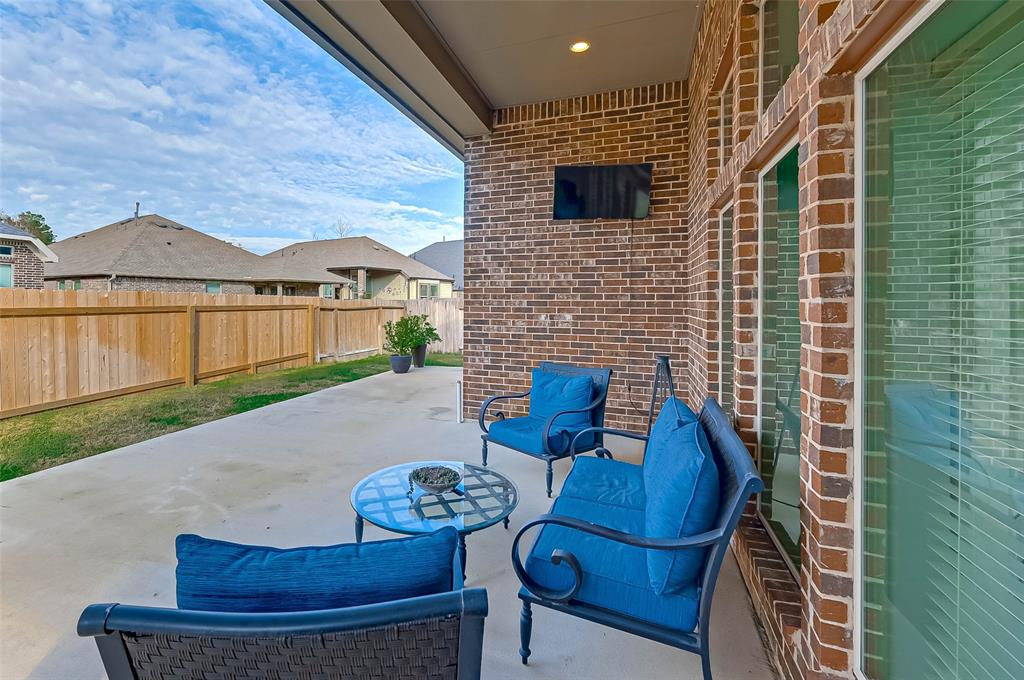 110 1 Verismo Court, Montgomery, Texas 77316, 4 Bedrooms Bedrooms, 9 Rooms Rooms,3 BathroomsBathrooms,Single-family,For Sale,Verismo,79784017