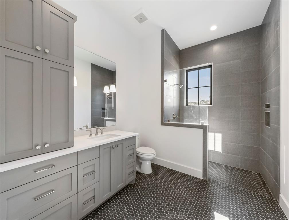 7906 2 Villa Court, Hilshire Village, Texas 77055, 4 Bedrooms Bedrooms, 12 Rooms Rooms,4 BathroomsBathrooms,Single-family,For Sale,Villa,89477757