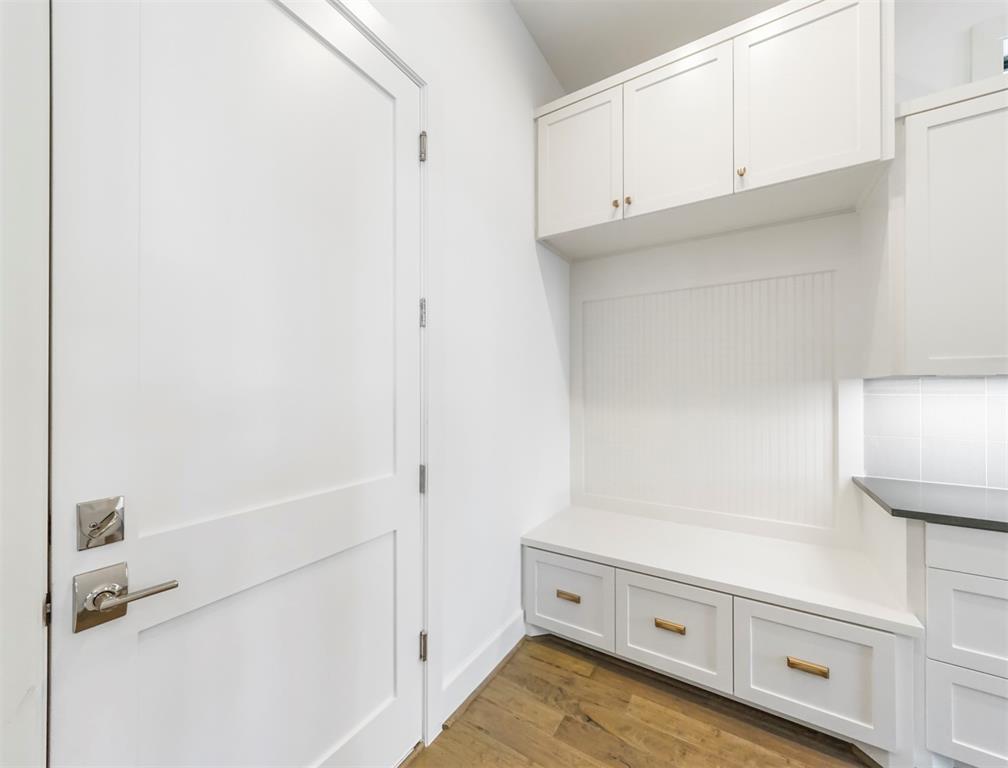 7906 2 Villa Court, Hilshire Village, Texas 77055, 4 Bedrooms Bedrooms, 12 Rooms Rooms,4 BathroomsBathrooms,Single-family,For Sale,Villa,89477757