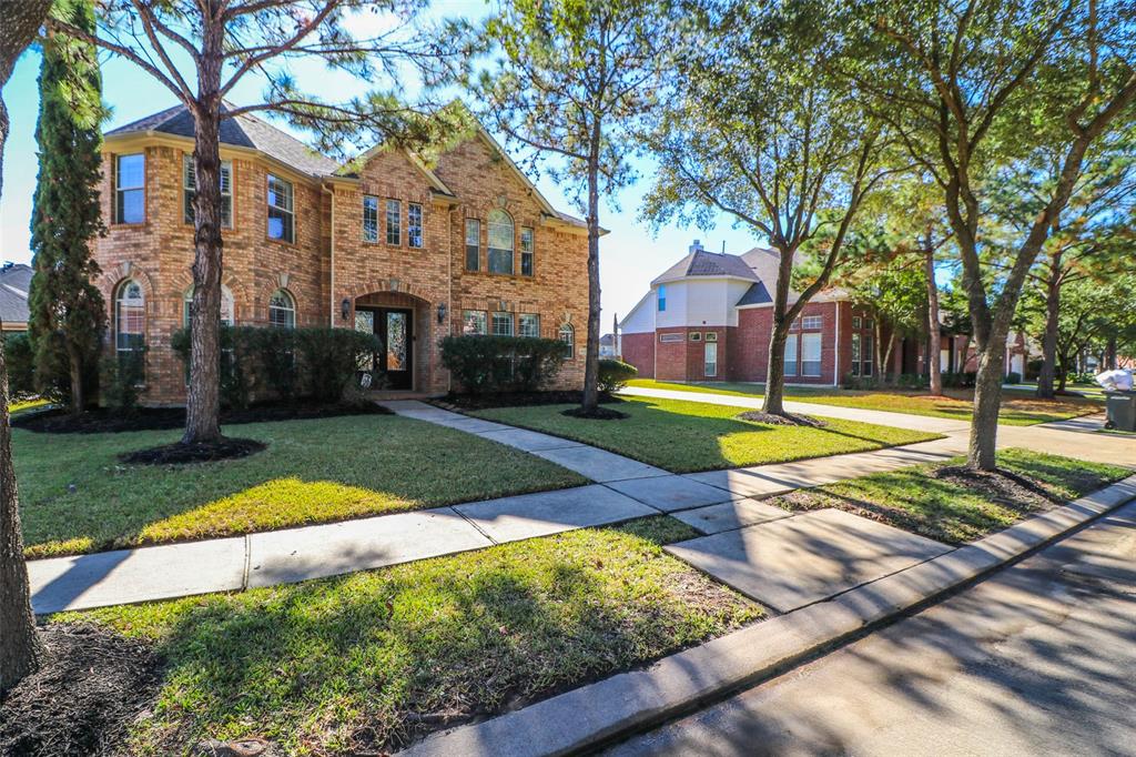 16511 2 Willow Fairway Drive, Houston, Texas 77095, 4 Bedrooms Bedrooms, 8 Rooms Rooms,3 BathroomsBathrooms,Single-family,For Sale,Willow Fairway,59269055