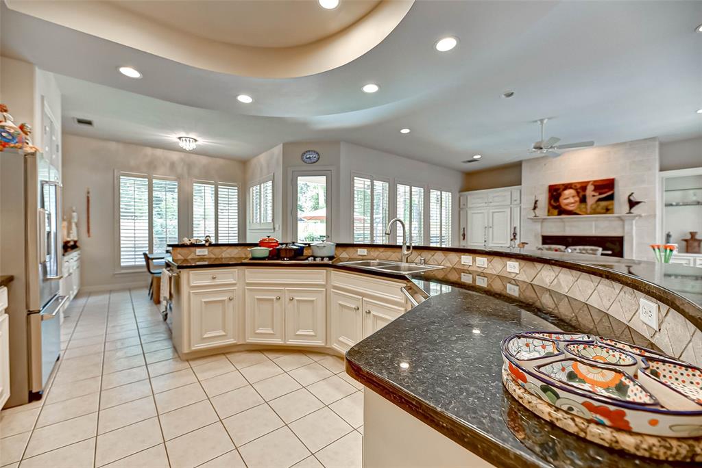 13603 2 Tracewood Bend, Houston, Texas 77077, 3 Bedrooms Bedrooms, 9 Rooms Rooms,2 BathroomsBathrooms,Single-family,For Sale,Tracewood,89901317