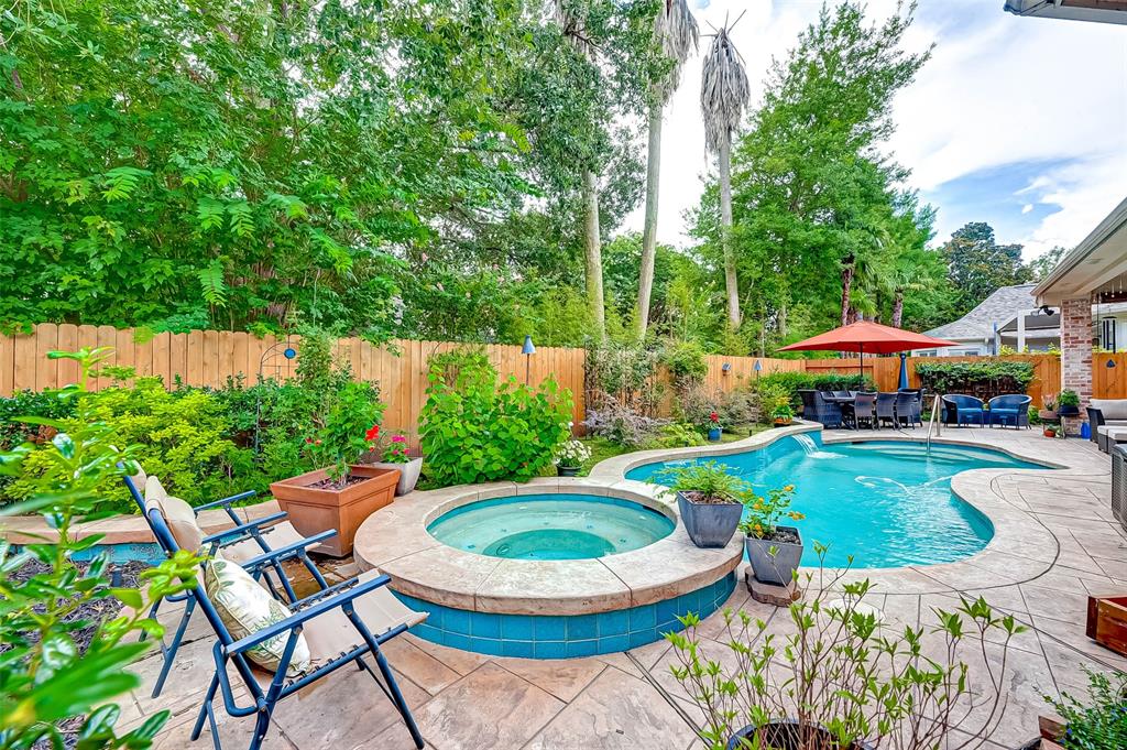 13603 2 Tracewood Bend, Houston, Texas 77077, 3 Bedrooms Bedrooms, 9 Rooms Rooms,2 BathroomsBathrooms,Single-family,For Sale,Tracewood,89901317