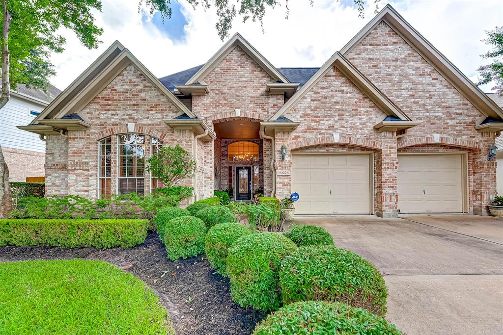 13603 2 Tracewood Bend, Houston, Texas 77077, 3 Bedrooms Bedrooms, 9 Rooms Rooms,2 BathroomsBathrooms,Single-family,For Sale,Tracewood,89901317