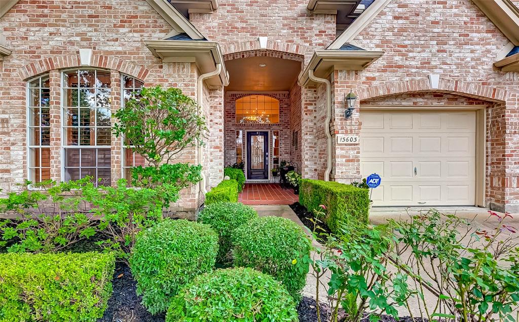 13603 2 Tracewood Bend, Houston, Texas 77077, 3 Bedrooms Bedrooms, 9 Rooms Rooms,2 BathroomsBathrooms,Single-family,For Sale,Tracewood,89901317