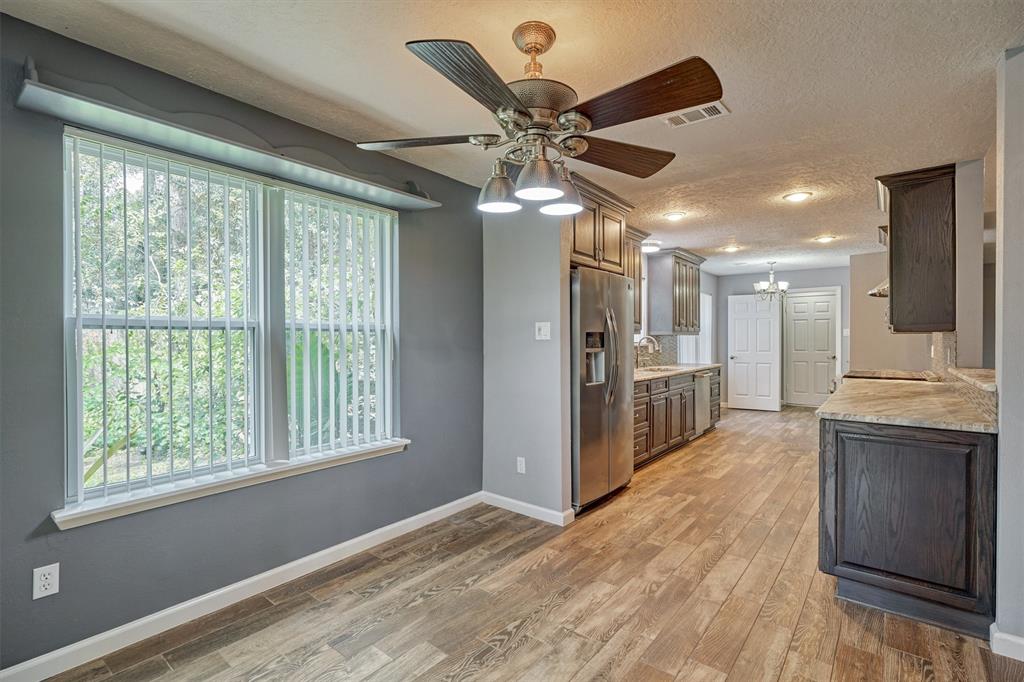 2408 1 Ripplewood Drive, Conroe, Texas 77384, 3 Bedrooms Bedrooms, 8 Rooms Rooms,2 BathroomsBathrooms,Single-family,For Sale,Ripplewood,87169308