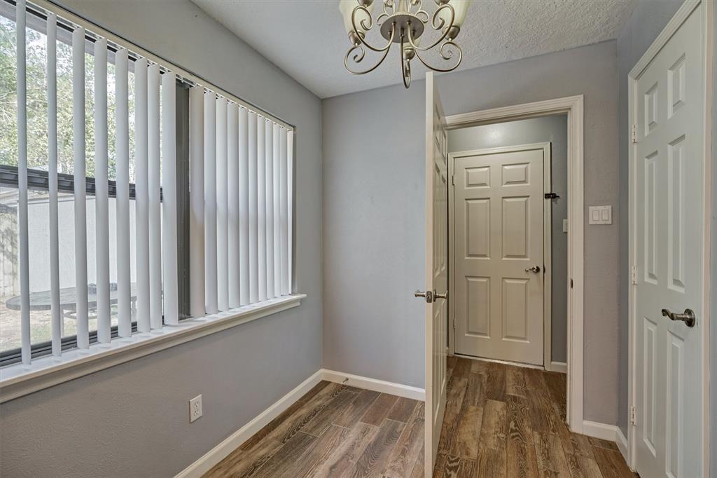 2408 1 Ripplewood Drive, Conroe, Texas 77384, 3 Bedrooms Bedrooms, 8 Rooms Rooms,2 BathroomsBathrooms,Single-family,For Sale,Ripplewood,87169308
