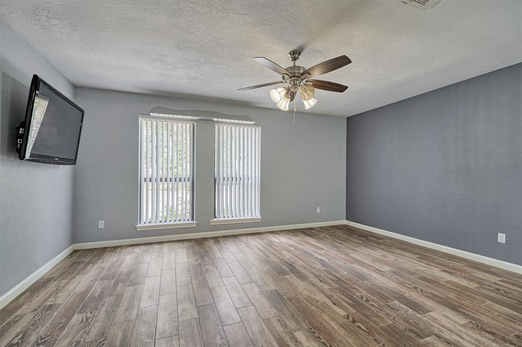 2408 1 Ripplewood Drive, Conroe, Texas 77384, 3 Bedrooms Bedrooms, 8 Rooms Rooms,2 BathroomsBathrooms,Single-family,For Sale,Ripplewood,87169308