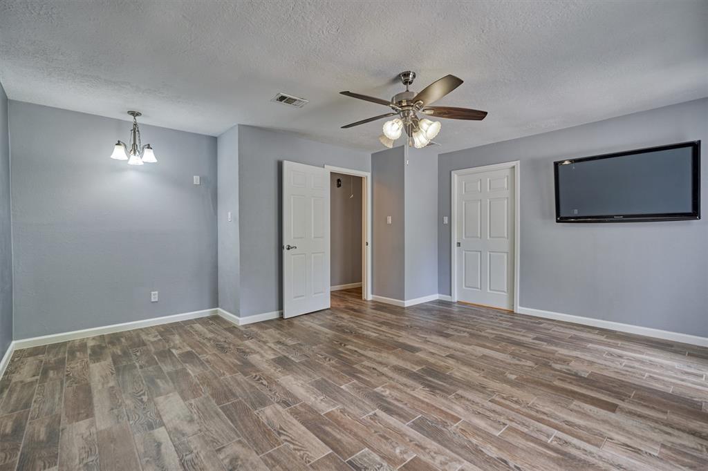 2408 1 Ripplewood Drive, Conroe, Texas 77384, 3 Bedrooms Bedrooms, 8 Rooms Rooms,2 BathroomsBathrooms,Single-family,For Sale,Ripplewood,87169308