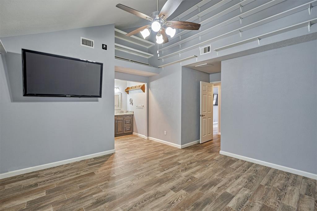 2408 1 Ripplewood Drive, Conroe, Texas 77384, 3 Bedrooms Bedrooms, 8 Rooms Rooms,2 BathroomsBathrooms,Single-family,For Sale,Ripplewood,87169308