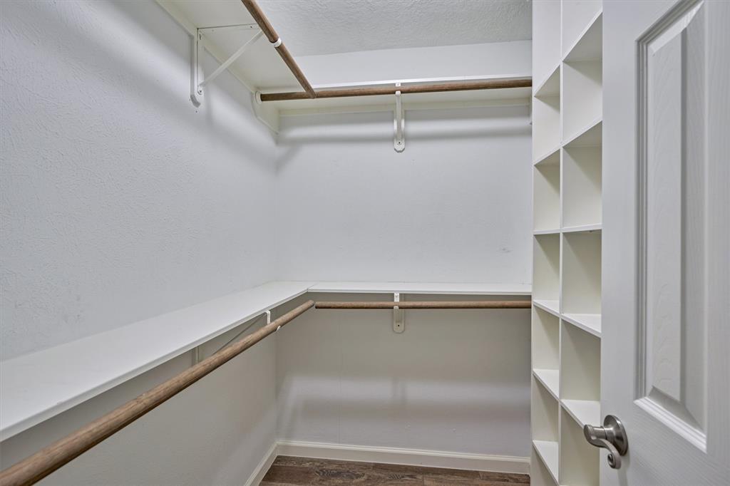 2408 1 Ripplewood Drive, Conroe, Texas 77384, 3 Bedrooms Bedrooms, 8 Rooms Rooms,2 BathroomsBathrooms,Single-family,For Sale,Ripplewood,87169308