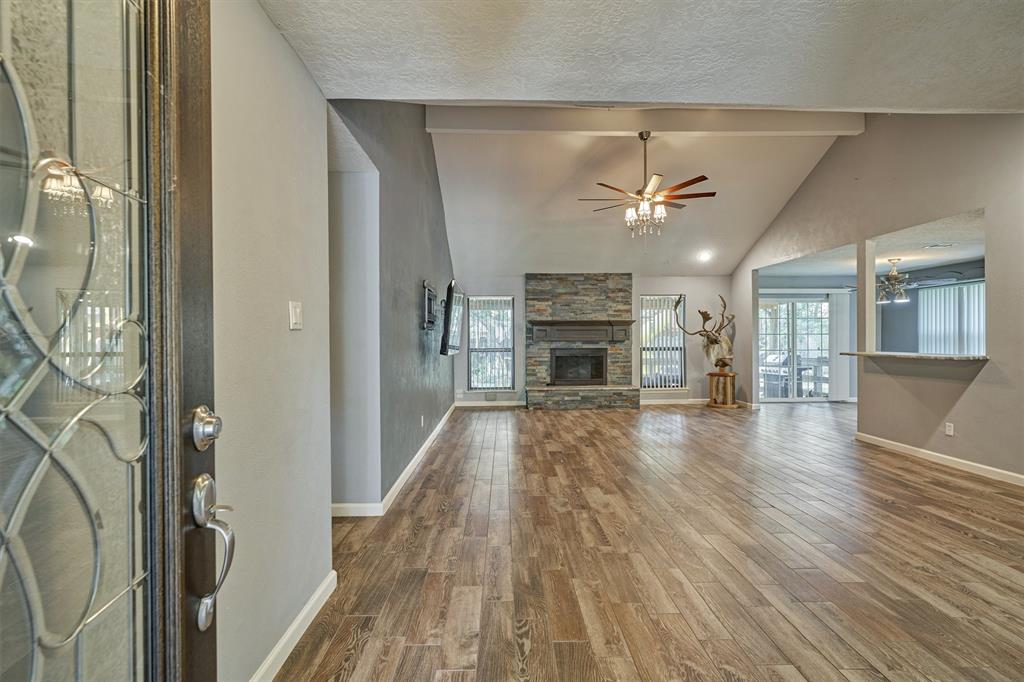 2408 1 Ripplewood Drive, Conroe, Texas 77384, 3 Bedrooms Bedrooms, 8 Rooms Rooms,2 BathroomsBathrooms,Single-family,For Sale,Ripplewood,87169308