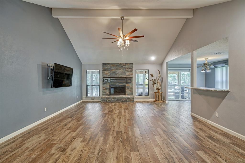 2408 1 Ripplewood Drive, Conroe, Texas 77384, 3 Bedrooms Bedrooms, 8 Rooms Rooms,2 BathroomsBathrooms,Single-family,For Sale,Ripplewood,87169308