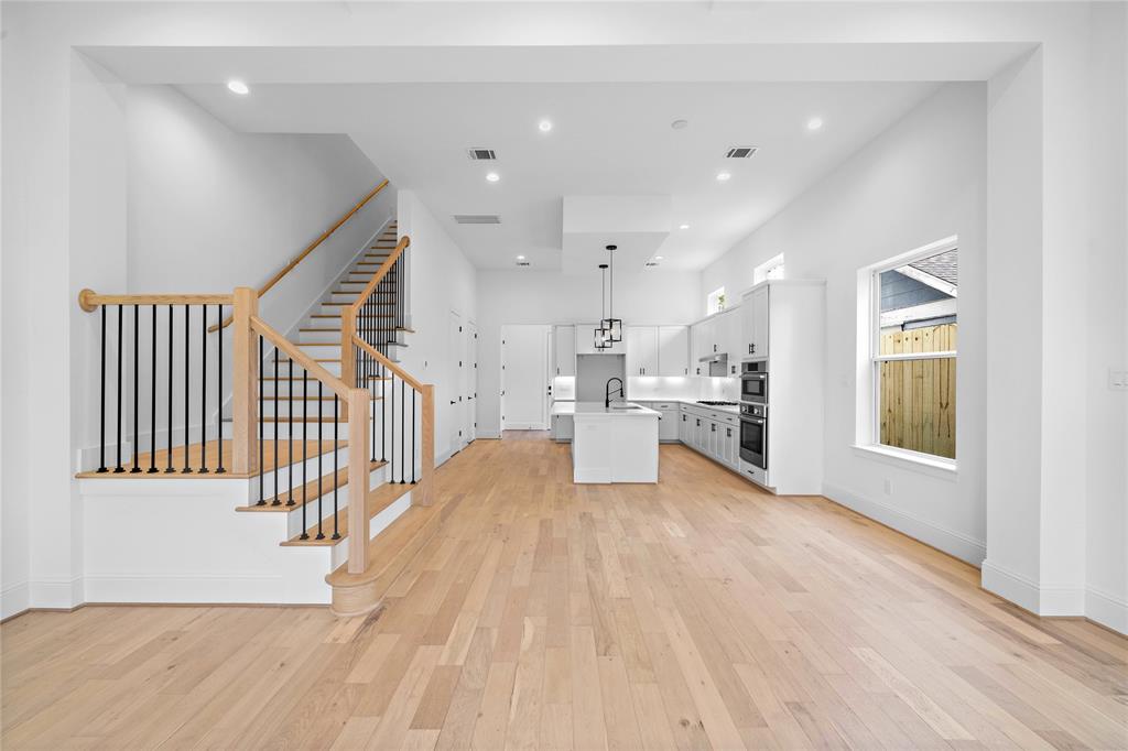 2408 3 Driscoll Street, Houston, Texas 77019, 4 Bedrooms Bedrooms, 8 Rooms Rooms,3 BathroomsBathrooms,Single-family,For Sale,Driscoll,67499923