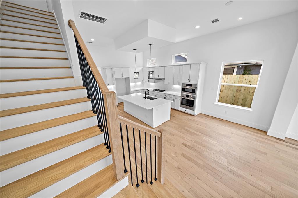 2408 3 Driscoll Street, Houston, Texas 77019, 4 Bedrooms Bedrooms, 8 Rooms Rooms,3 BathroomsBathrooms,Single-family,For Sale,Driscoll,67499923