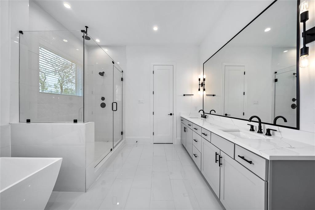 2408 3 Driscoll Street, Houston, Texas 77019, 4 Bedrooms Bedrooms, 8 Rooms Rooms,3 BathroomsBathrooms,Single-family,For Sale,Driscoll,67499923