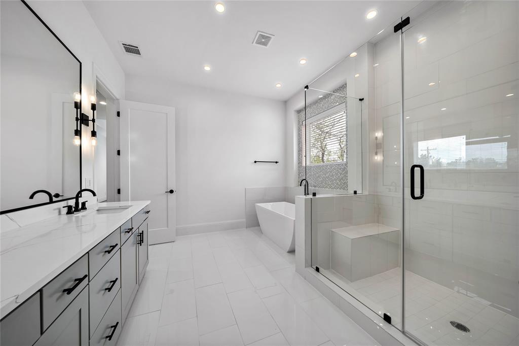 2408 3 Driscoll Street, Houston, Texas 77019, 4 Bedrooms Bedrooms, 8 Rooms Rooms,3 BathroomsBathrooms,Single-family,For Sale,Driscoll,67499923