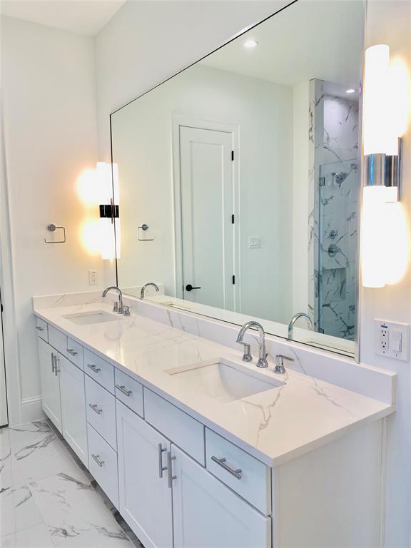 2408 3 Driscoll Street, Houston, Texas 77019, 4 Bedrooms Bedrooms, 8 Rooms Rooms,3 BathroomsBathrooms,Single-family,For Sale,Driscoll,67499923